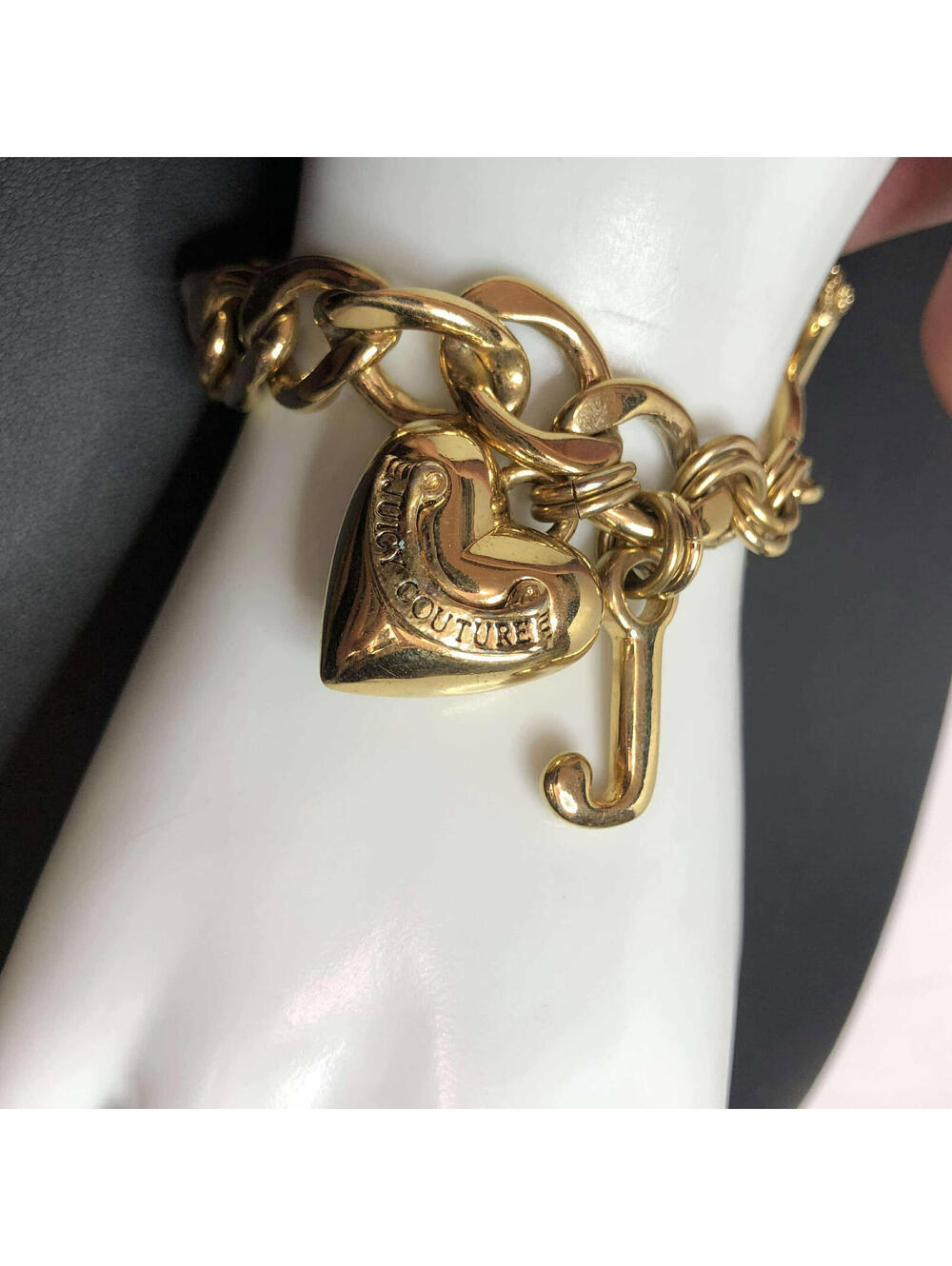 1947 Juicy Couture gold tone Puffy heart J charm toggle bracelet 6.75"